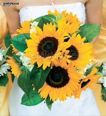 Bouquet di girasoli per la sposa