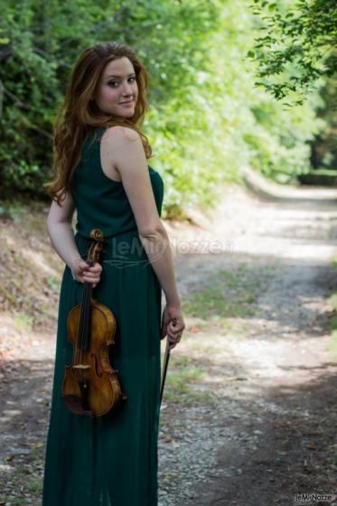Eleonora Montagnana violinista - La musica all'aperto