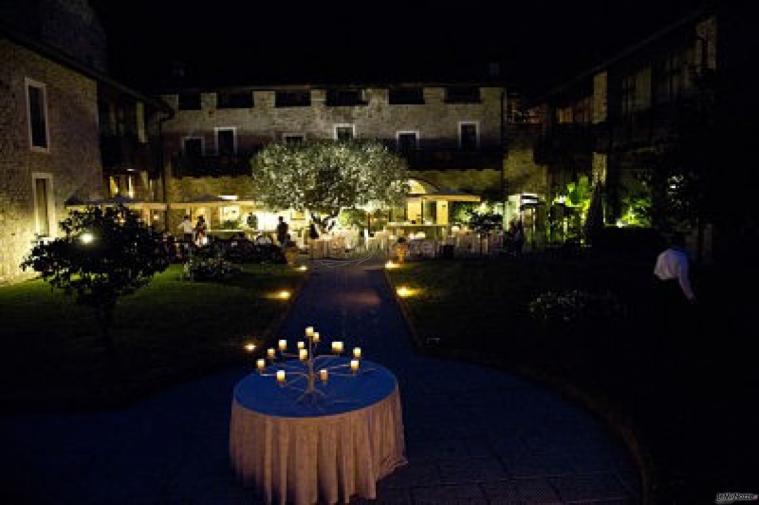 Villa Casa Forte di Bisone - La villa illuminata per un matrimonio serale