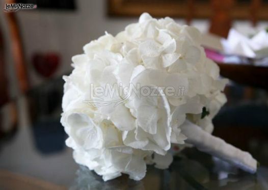 Bouquet di ortensia bianca - La Mimosa Creazioni