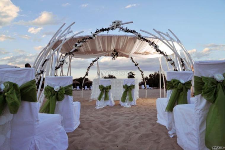 Matrimonio in spiaggia in Puglia