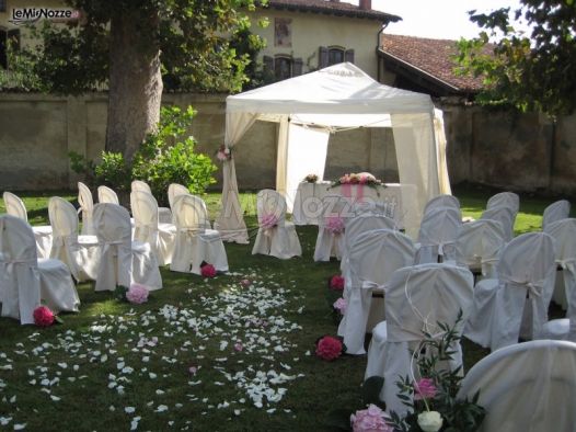 Matrimonio civile con gazebo nella location di nozze