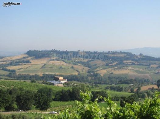 Vista sull Valle d'Euterio presso il ristorante per ricevimento di matrimonio La Rocca Bianca
