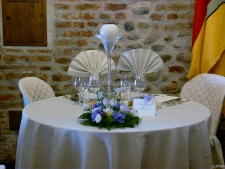 Composizione tavolo sposi