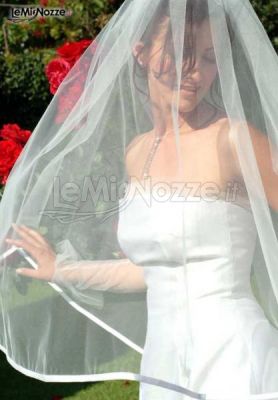 Foto della sposa con il suo abito da sposa