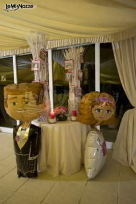 Decorazioni di palloncini per il ricevimento di nozze