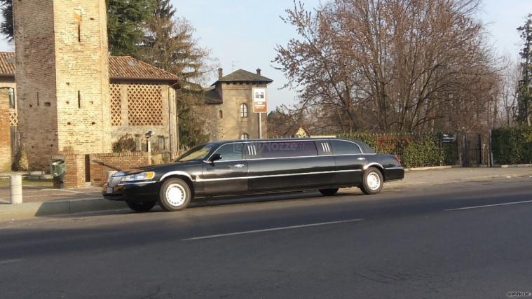 Obertelli - Autonoleggio Limousine per sposi