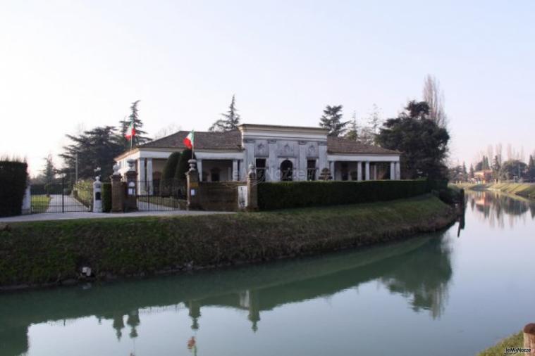 Villa Barchessa Valmarana - L'affaccio sulla celebre Riviera del Brenta