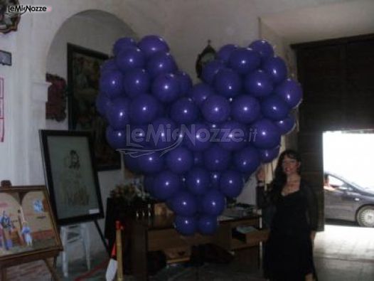 Decorazione con palloncini blu per il matrimonio