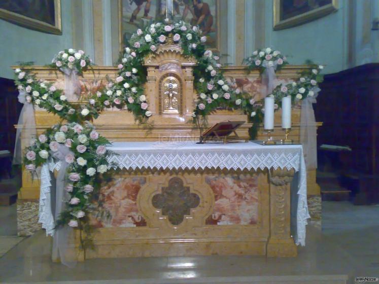 Foto 192 Addobbi Floreali Chiesa E Cerimonia Addobbo Altare Lemienozze It