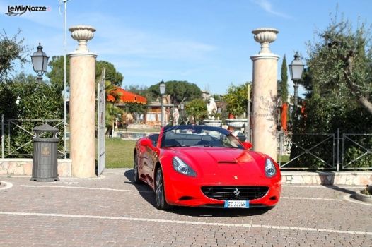 Ferrari per gli sposi