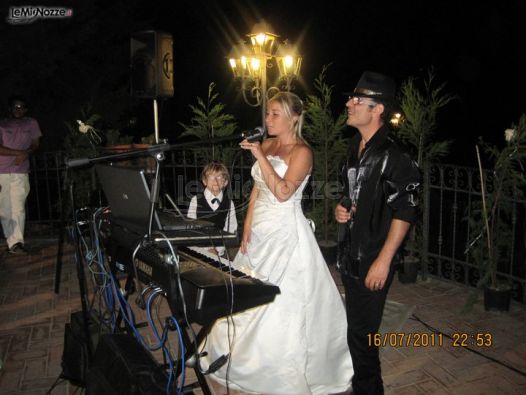 Mauro e Vicky - Una sposa canta durante il ricevimento