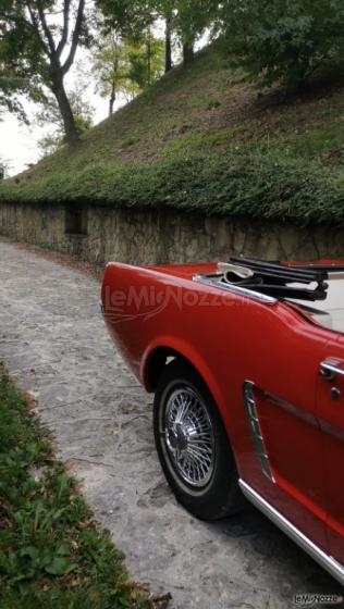Noleggio Mustang Cabrio - L'auto per il matrimonio a Reggio Emilia