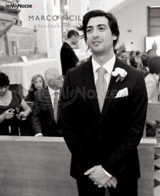 Foto dello sposo in attesa realizzata da Marco Ficili