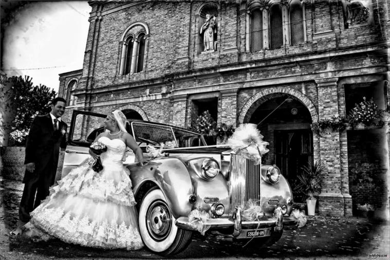 Studio Photo Riflessi - L'auto degli sposi