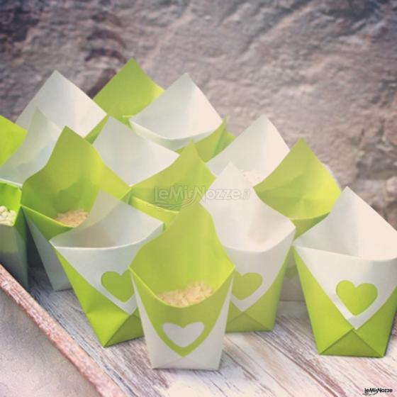 Conetti origami porta riso.